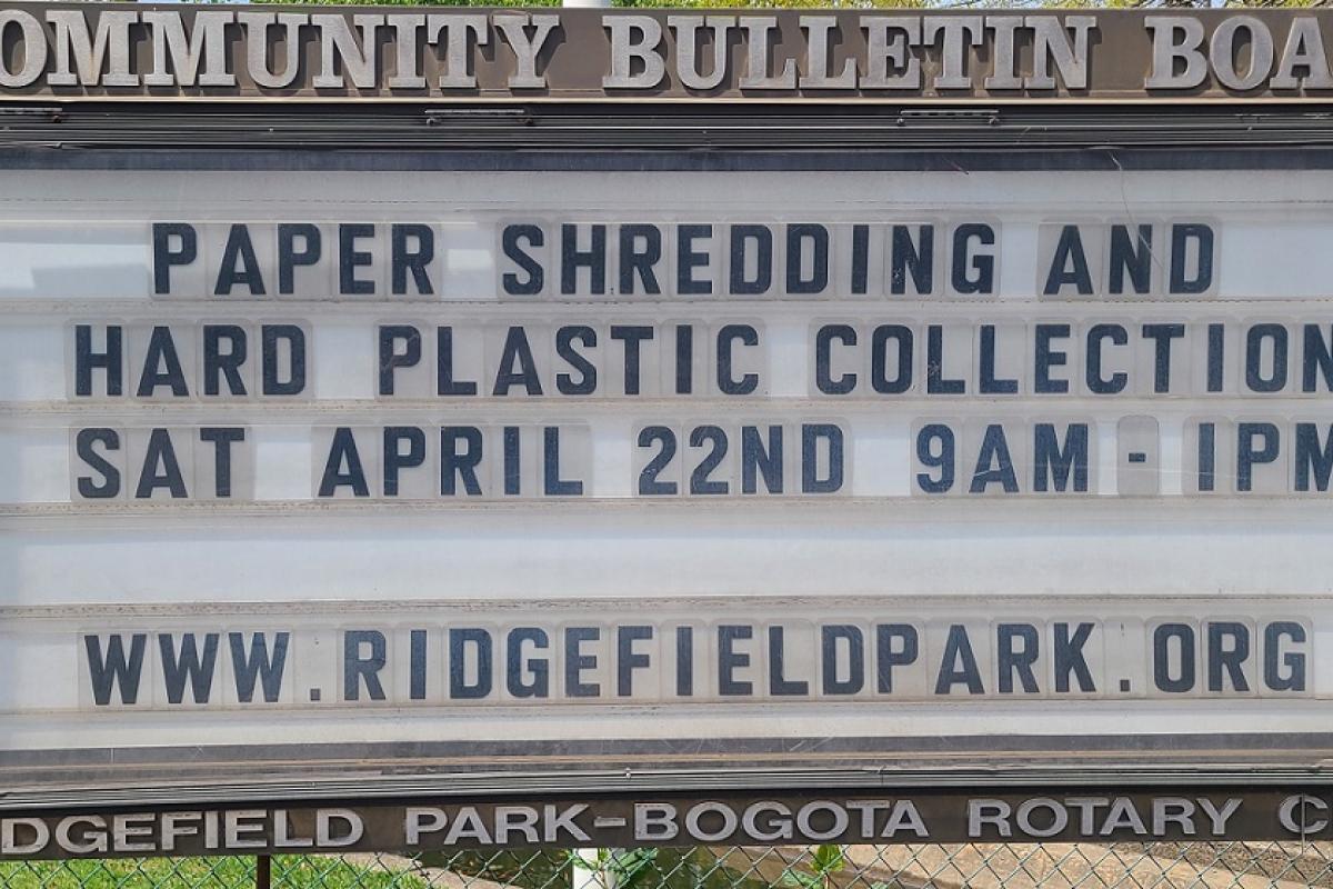 Sign for Paper Shredding/Hard Plastic Collection/