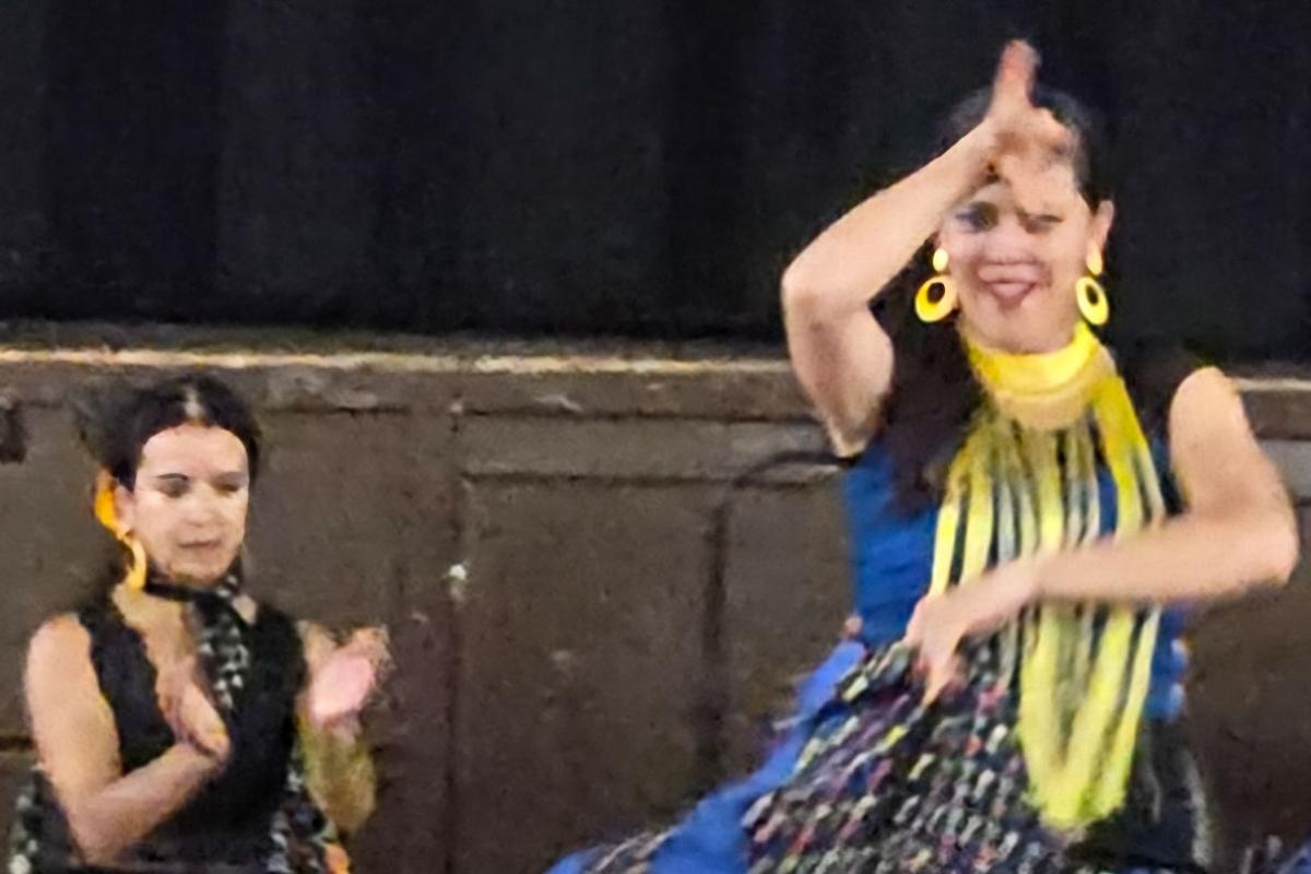 Flamenco Dancers Amp it Up