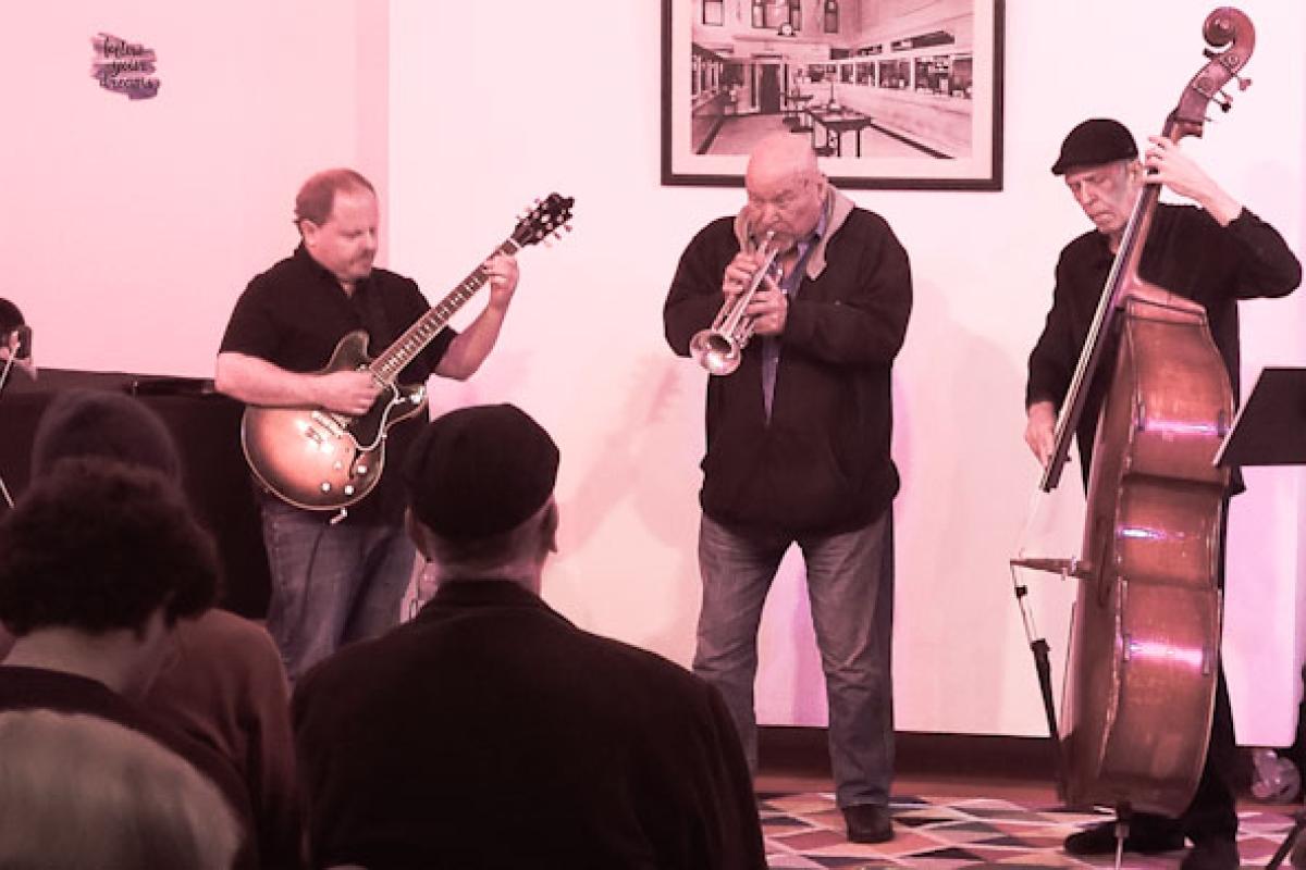 Robe Reich on Guitar, Warren Vache on Trumpet and Earl Sauls on Bass