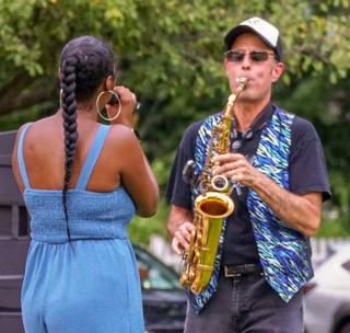 Epic Soul Band Saxophonist with the Solo